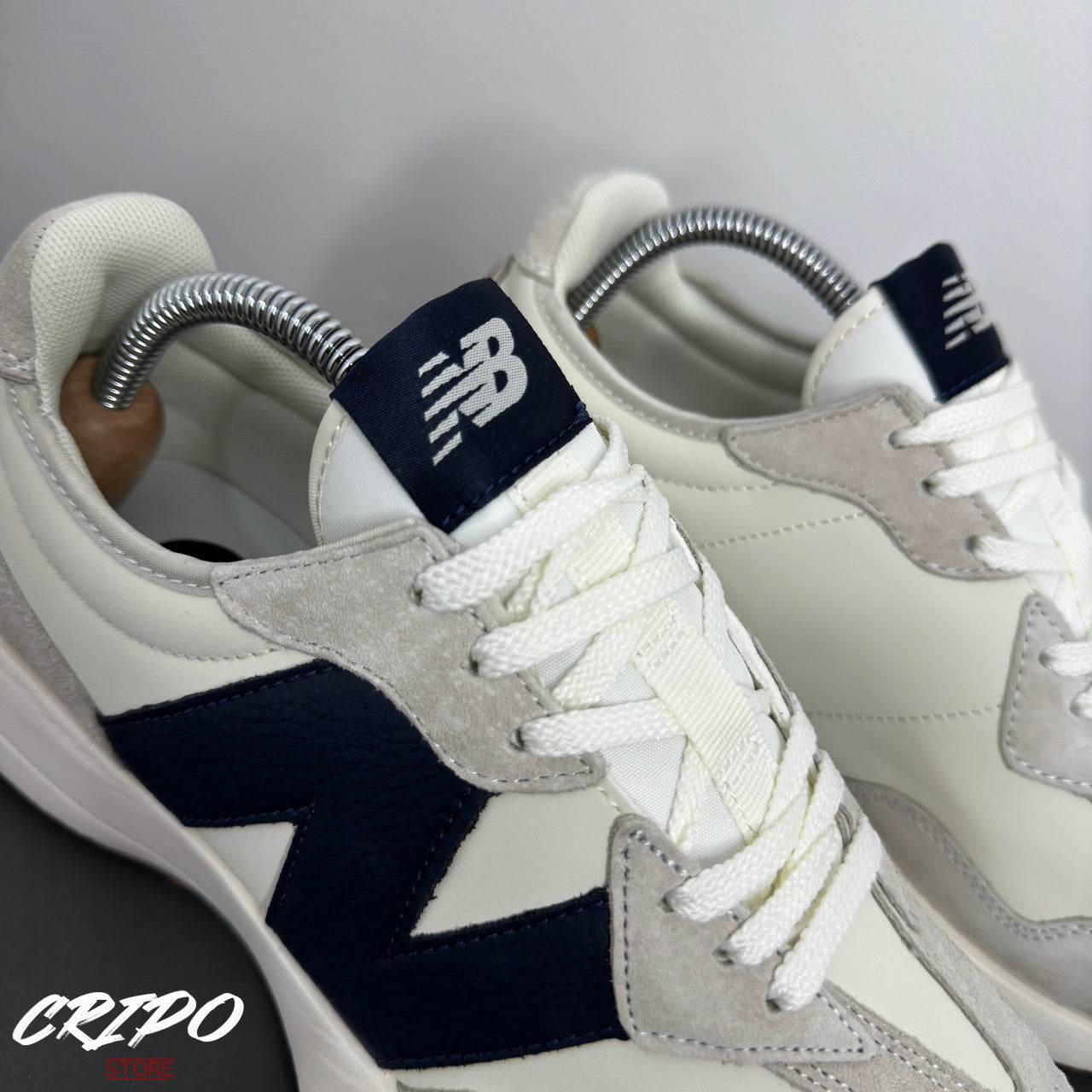 NB 327 - BEIGE & AZUL